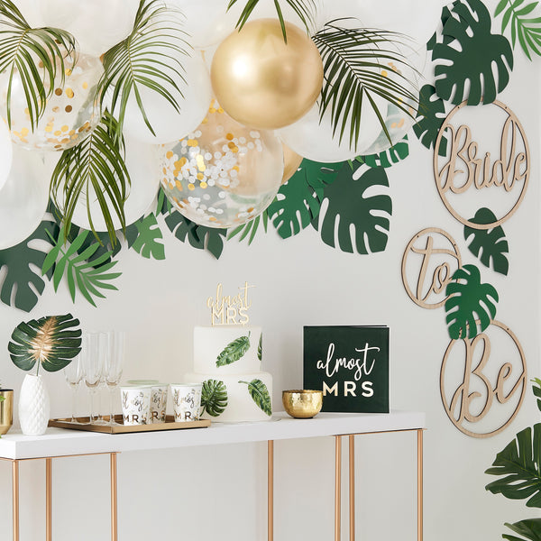 Luxury Green velvet and Gold Foiled hen party guestbook, perfect for bridal showers and hen parties, the book has 32 blank pages for guests to write their messages on and afterwards add in some photos and mementos of that special time