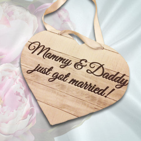 Mammy & Daddy Just got married pageboy sign